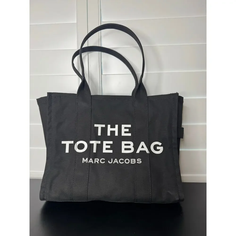 Marc Jacobs | The Large Canvas Tote Bag